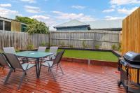B&B Geelong - Retreat on Francis I Short and Long Stays - Bed and Breakfast Geelong