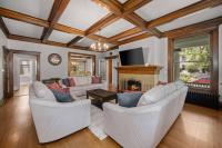 Entire Main level of Beautiful Historic Home - B&B Spokane