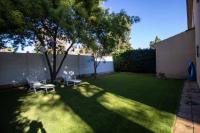 Quiet villa with garden and terrace in Fréjus - B&B