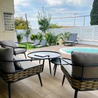 Lux & Comfy ~ Pool ~ Queen Beds - B&B