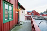 Lofoten- Fishermans lodge with a view - B&B Stamsund