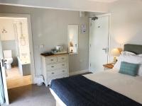 B&B Truro - Plume of Feathers - Bed and Breakfast Truro