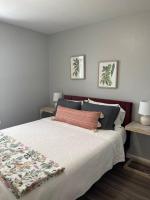 B&B Hamilton - The Carolyn - 2 Bedroom Apt in Quilt Town, USA - Bed and Breakfast Hamilton