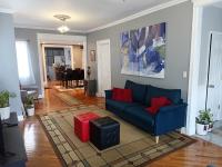 Cozy Updated 3-BR apartment near Peace Bridge