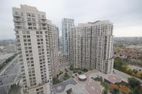 Royal Stays Furnished Apartments - Square One - Chambres d’hôtes Mississauga