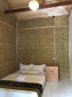 B&B Katilampak - Azka Homestay - Bed and Breakfast Katilampak