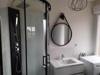 LA CLEF DES CHAMPS GITE PERRINE - B&B