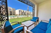 B&B Hurghada - Sleek & Spacious 1 BDR Mangroovy Free Beach & Pool Access - Bed and Breakfast Hurghada