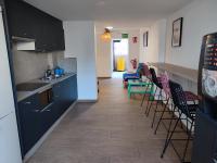 Eenpersoonsbed in een Gemengde Slaapzaal met 6 Bedden