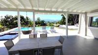 VILLA ELA - Jolie villa avec piscine chauffée et jacuzzi - B&B Les Abymes