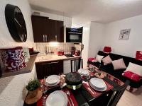 Le Val d'Huez, Vue sur le Village et le Domaine - B&B Huez