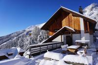 B&B Turracherhöhe - Bergheim Schmidt, Almhütten im Wald Appartments an der Piste Alpine Huts in Forrest Appartments near Slope - Bed and Breakfast Turracherhöhe