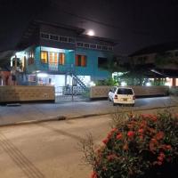 Max Garden and Pool - B&B