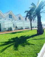 DESTINO wakacyjne domki-dwa podgrzewane baseny-drink bar - Ferienwohnung Mielno