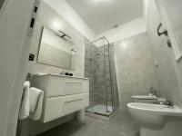 Comfort Dreibettzimmer mit Dusche