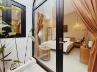 King Room with Garden View