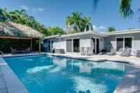 B&B Fort Lauderdale - Modern 4BR Villa with Pool - Outdoor amenities - WFH - Bed and Breakfast Fort Lauderdale