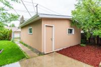 Southgate 5 Bedroom Vacation Home with Double Garage - B&B Edmonton