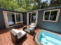 B&B Meyreuil - Superbe Cabane JACUZZI JARDIN CLIM WIFI PARKING - Bed and Breakfast Meyreuil