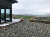 Top of the world studio nestled in the rock - B&B