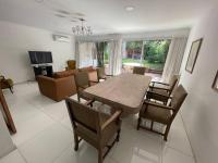 Amplia Casa cerca de Aristdes con Patio y Parilla - Chambres d’hôtes Mendoza