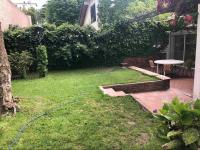 Amplia Casa cerca de Aristdes con Patio y Parilla - B&B Mendoza