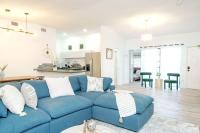 B&B Miami - Spacious 6-Bedroom Villa with Pool - Bed and Breakfast Miami