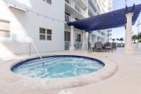 2Bed 2 Bath Airbnb Friendly building with Pool, Hot Tub, and Gym - B&B Miami