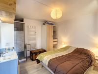 Charmant 2 pièces + coin cabine, proche centre Combloux, RDJ, terrasse, parking et casier à skis - FR-1-560-69 - B&B Combloux