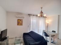 Appartement F2 avec terrasse, clim, parking privé, proche centre-ville et thermes, animaux acceptés - FR-1-451-135 - Chambres d'hôtes Lamalou-les-Bains
