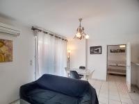 Appartement F2 avec terrasse, clim, parking privé, proche centre-ville et thermes, animaux acceptés - FR-1-451-135 - Chambres d'hôtes Lamalou-les-Bains