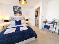 B&B Cambridge - Modern & Spacious 3 bedrooms and 2 bathrooms Home, Free Parking! - Bed and Breakfast Cambridge