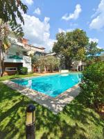 VILLA M - SOLITUDE 1 CANDOLIM GOA 3BHK, Pool Facing, Near Beach, Free Breakfast, Free WIFI and Prime Location - B&B Candolim