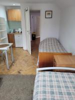 Basic Triple Room with Shared Bathroom