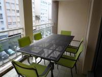 Appartement moderne avec terrasse à 100m de la plage des Sables-d'Olonne - FR-1-197-405 - B&B