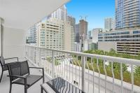 Deluxe 1 BR suite with Pool, Parking, Balcony and Ocean Views - Chambres d’hôtes Miami