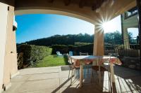 Oliva Apartment - Featuring a Private Garden and Access to a Pool - B&B Barcuzzi
