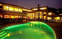 Beautiful Ocean Views - SEASCAPE - Hot Tubs - Heated Pools - Cozy Fireplace - B&B