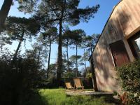 Maison familiale à 750m de la plage, jardin et parking privé - FR-1-364-84 - Chambres d'hôtes Saint-Brevin-les-Pins