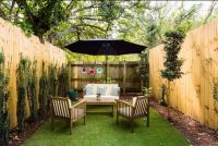 Elegant Renovated House With Relaxing Courtyard - Near FQ - Bed and Breakfast New Orleans