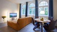 B&B Lychen - Parkresidenz Lychen, Ferienwohnung 9 - Bed and Breakfast Lychen