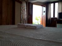 Suite with Mountain View