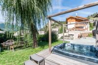B&B Briançon - Luxury Chalet with outdoor Hot Tub, Sauna, Gardens & Mountain Views! - Bed and Breakfast Briançon