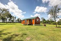 Tranquil Plantersville Cabin Farm Animals On-Site - B&B