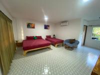 Camera Tripla Superior