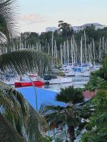 B&B Le Gosier - Duplex Marina gosier- vue Mer et bateaux - Bed and Breakfast Le Gosier