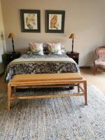 Rustic Country Cottage - B&B White River