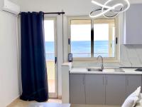 Cozy Seaview Apartment Vollga Central - B&B