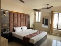 B&B Kalkutta - The Aster Penthouse - Bed and Breakfast Kalkutta