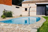 Villa Mandrés. Casa con jardín y piscina. Proximo a Puy Du Fou. - Chambres d'hôtes Totanés